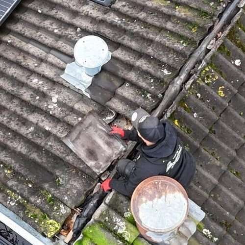 Een dakrenovatie bij oud pannendak in Gravendeel
